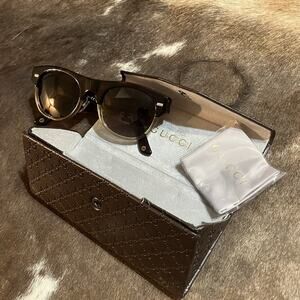 Gucci Gradient Sunglasses GG 1088/S Monogram Collapsing Leather Case